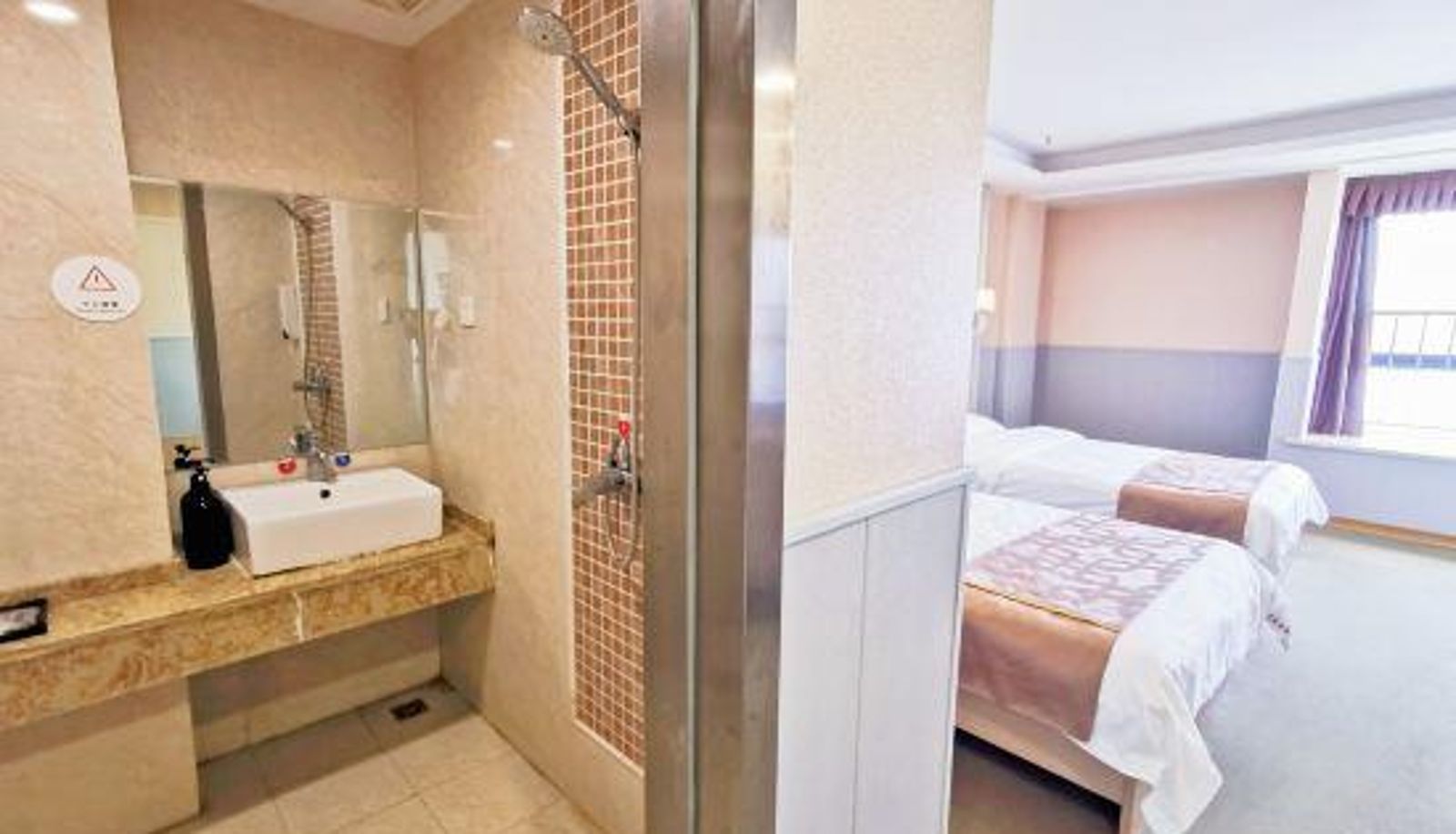 Zimmer mit Flussblick - Qianyu Hotel