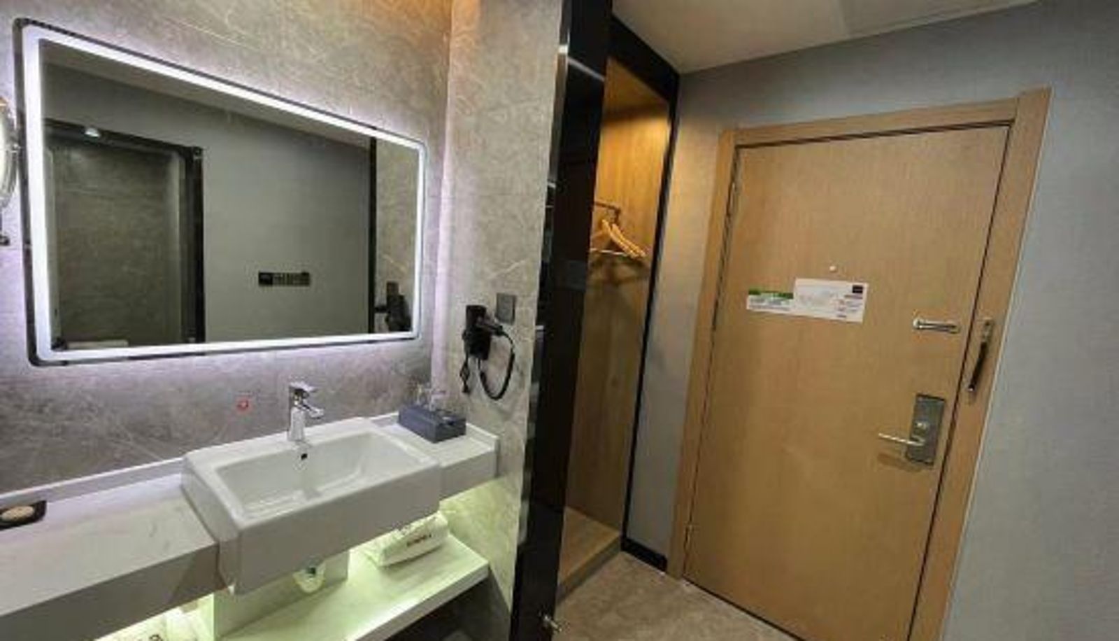 Room - Thank You Inn