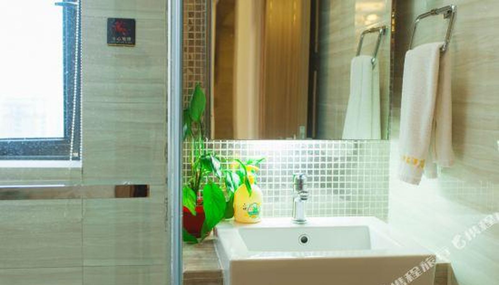 Chambre Familiale - May Boutique Hotel (Xinyang East Railway Station Evergrande Plaza)