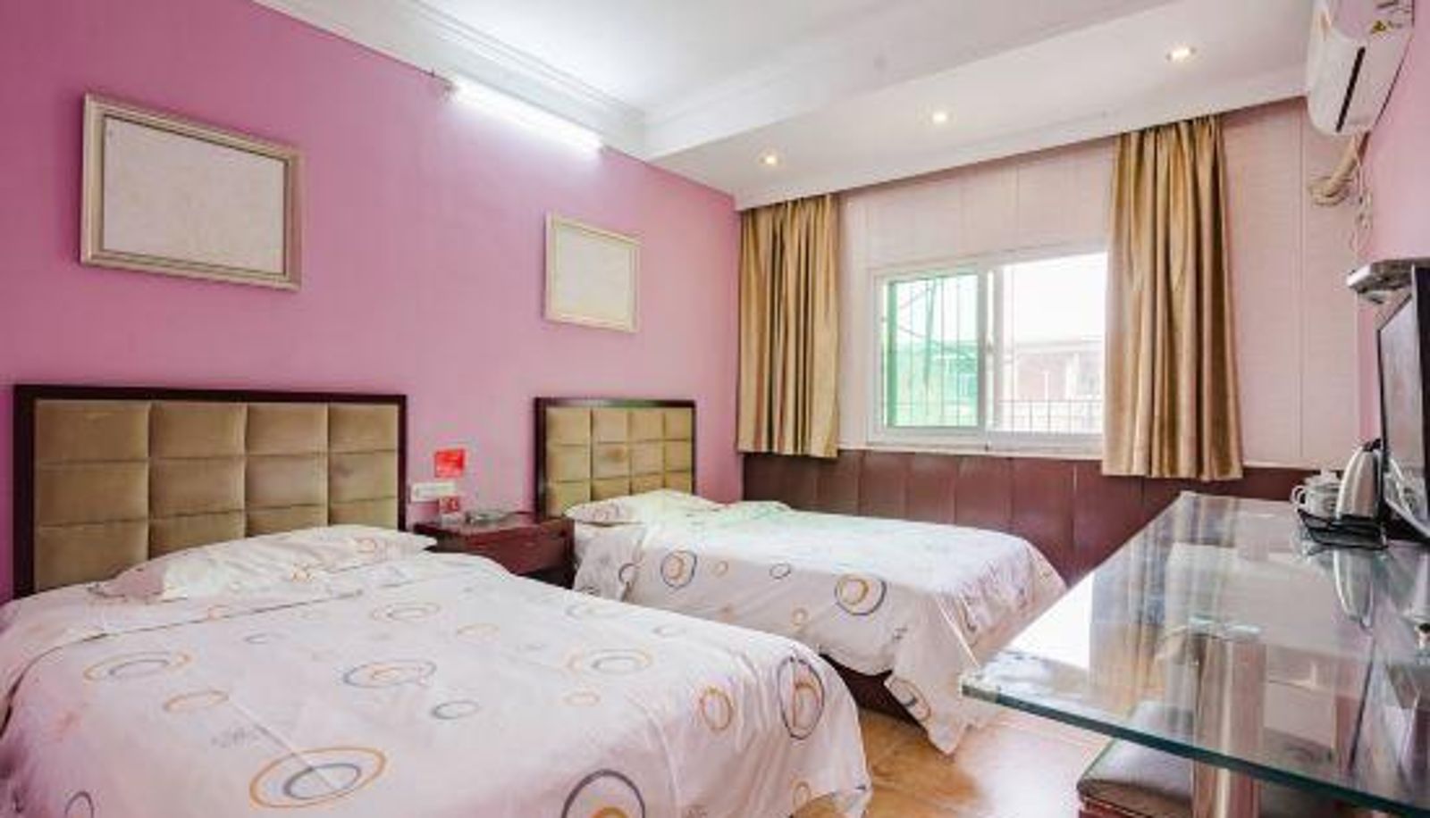 Room - Xinyang Jiuhong Fashion Hotel