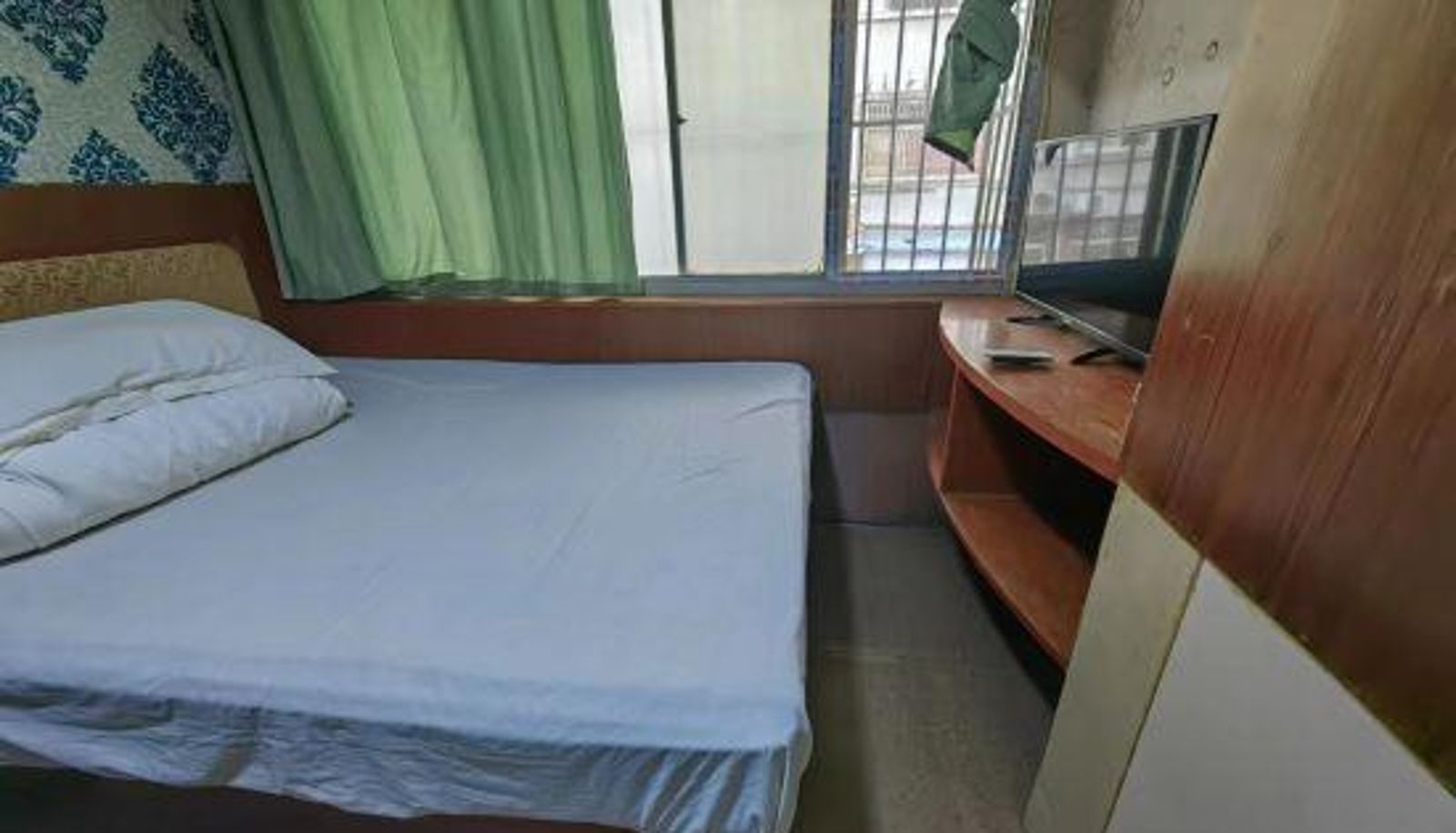 Zimmer - Rongfeng Hotel (Xinyang Railway Station Bus Station)