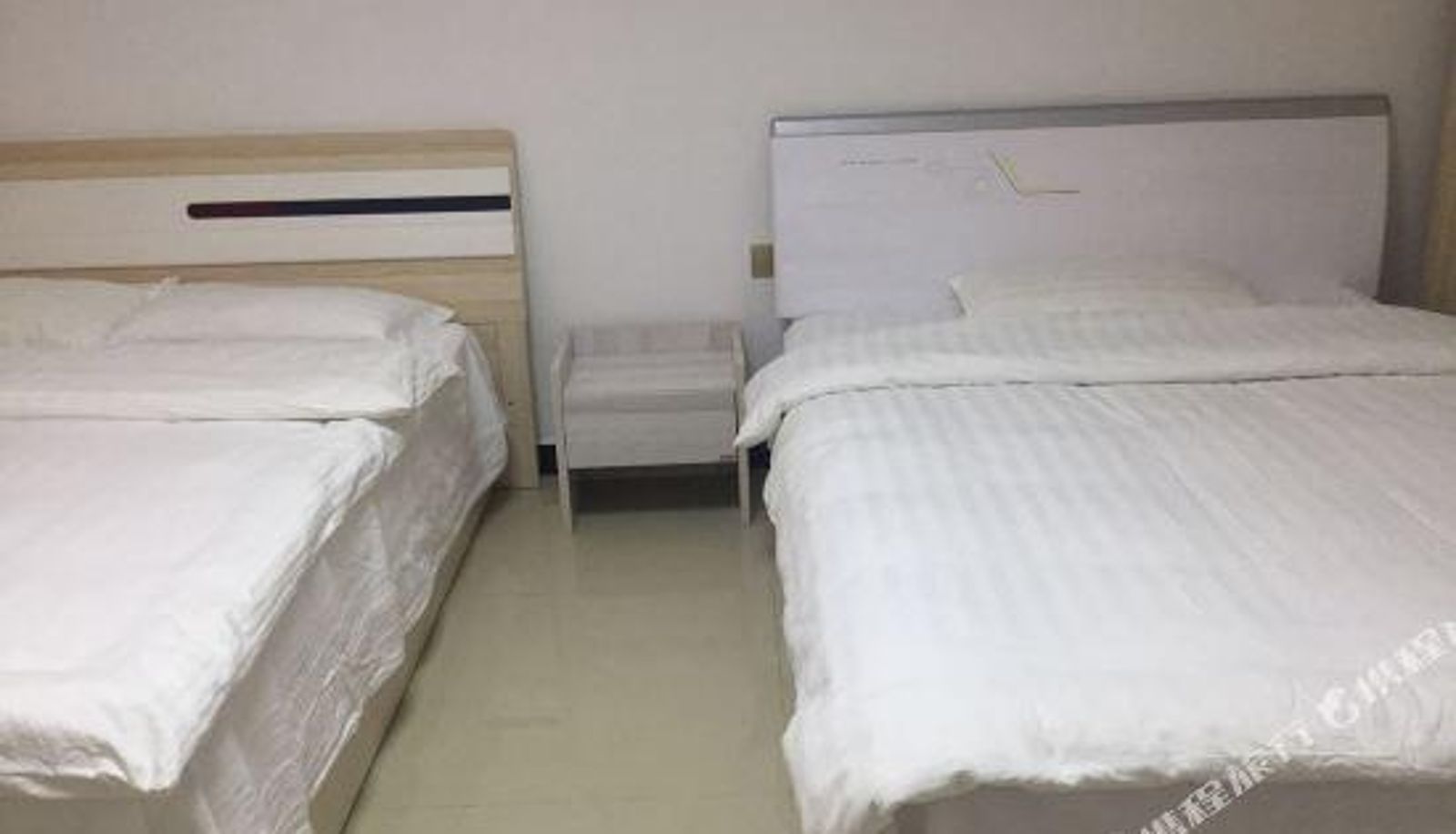 Pokój - Xinyang Yijia Apartment