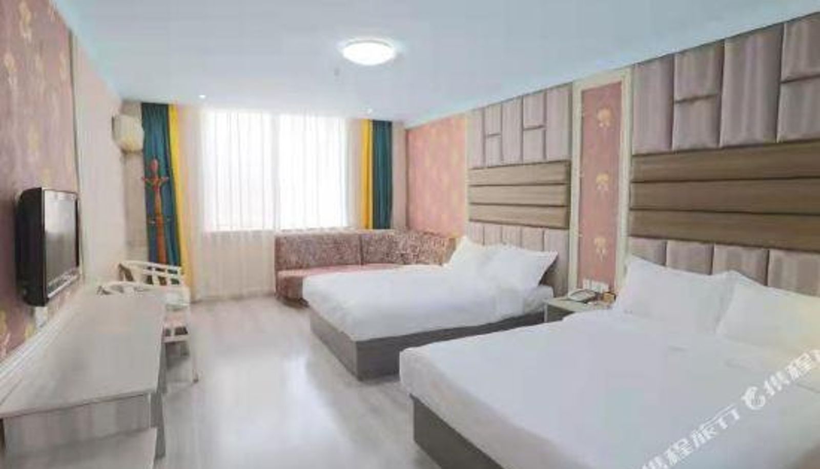 Camera - Jinpeng Business Hotel