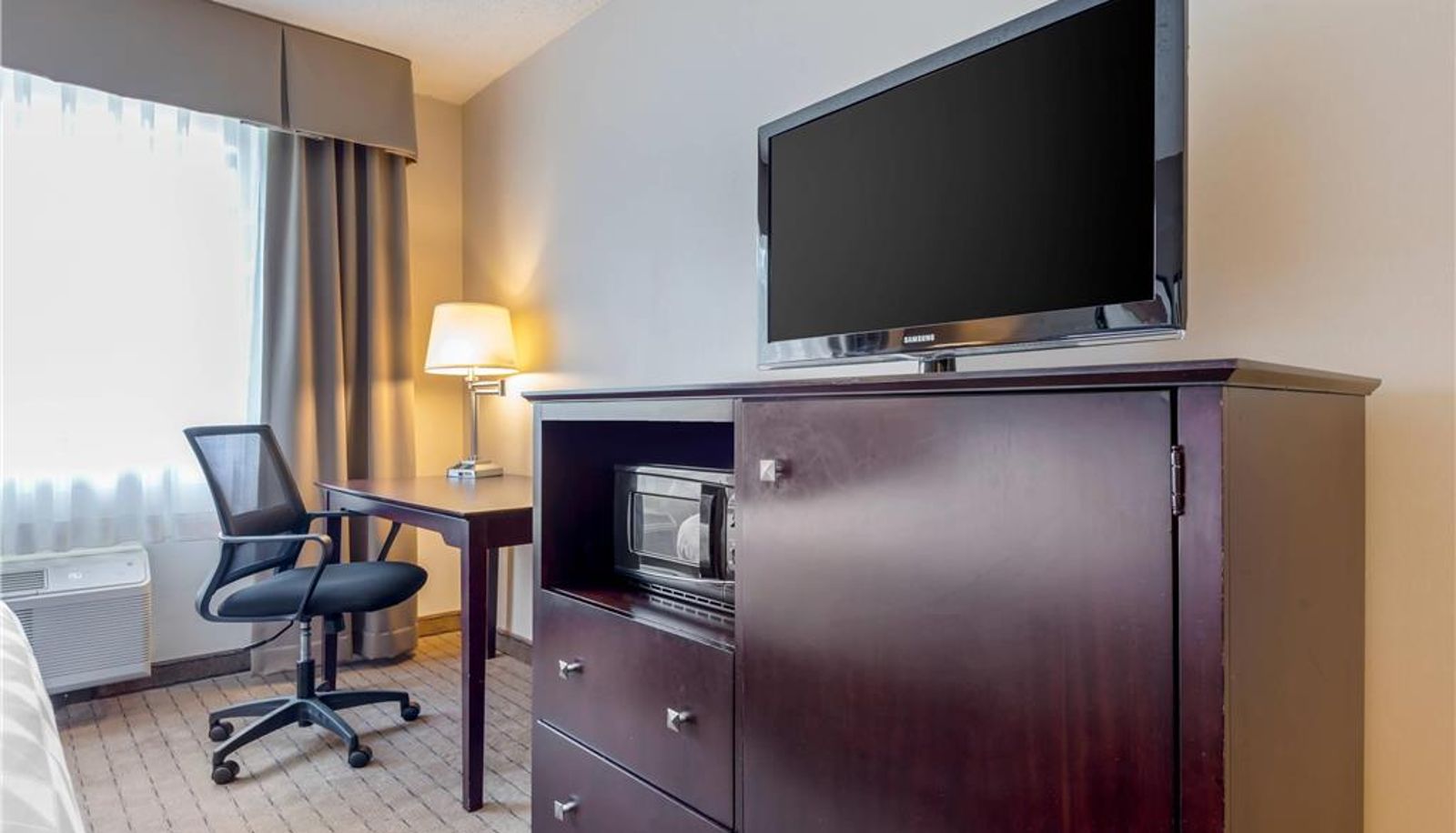 Room - Clarion Inn Elmira-Horseheads