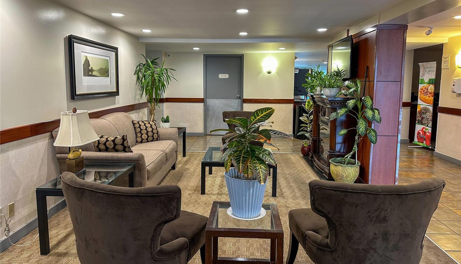 Hall - QUALITY INN AND SUITES