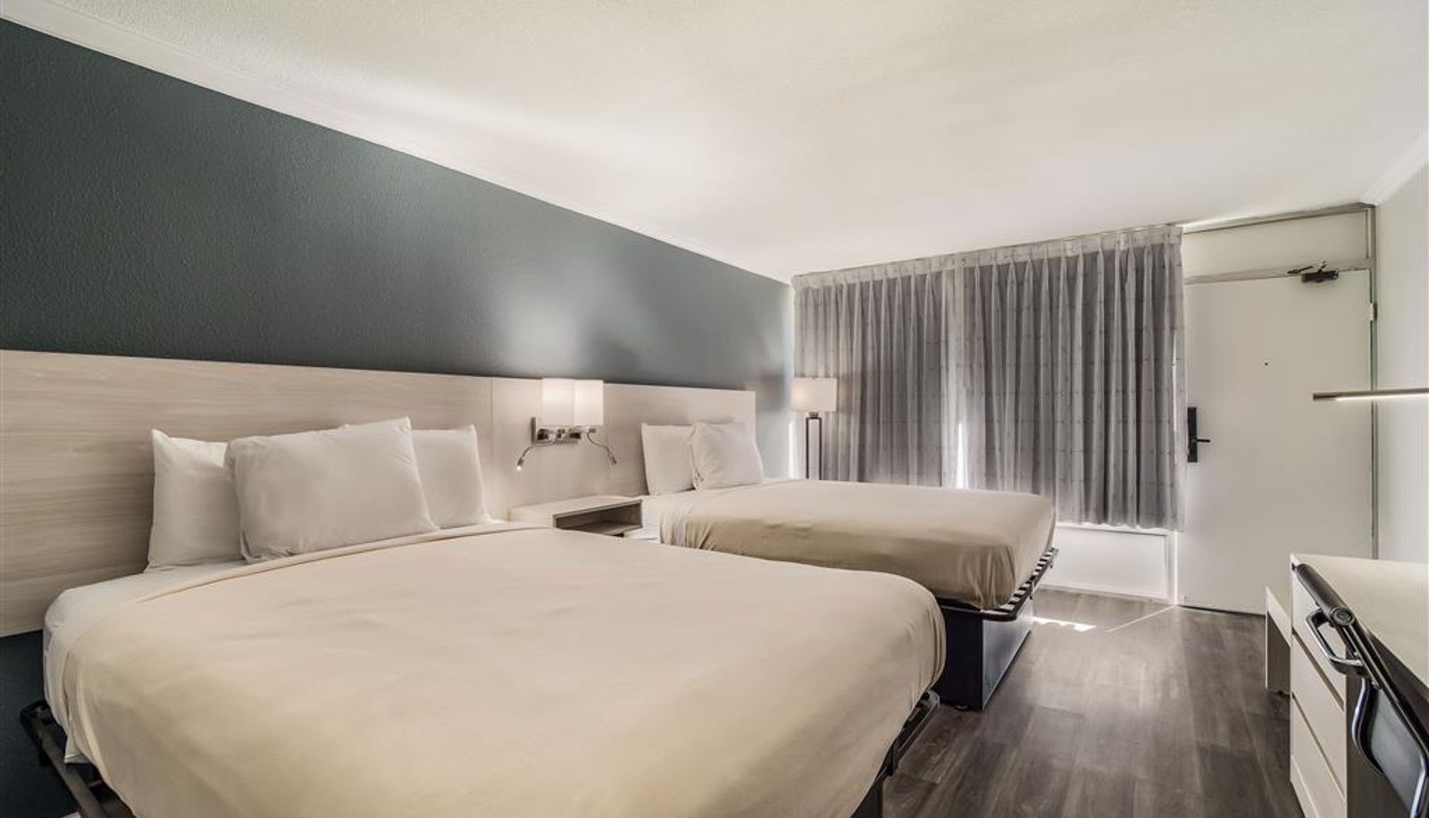 Zimmer - MainStay Suites Florence - Darlington