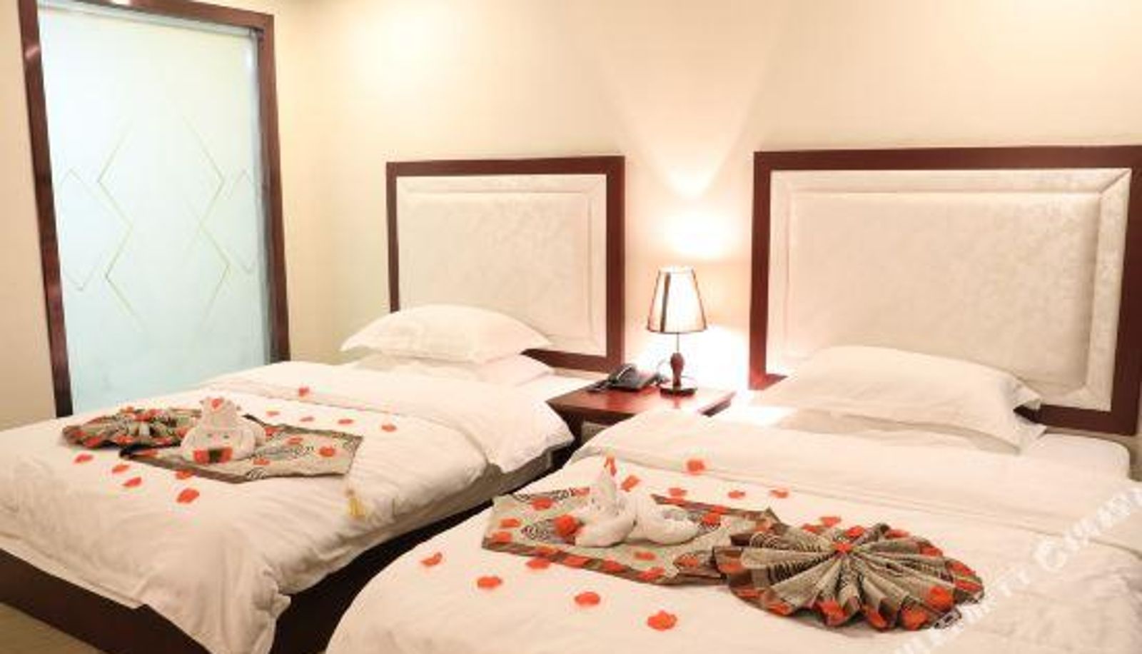Camera - Ulanhot doctor Park Business Hotel