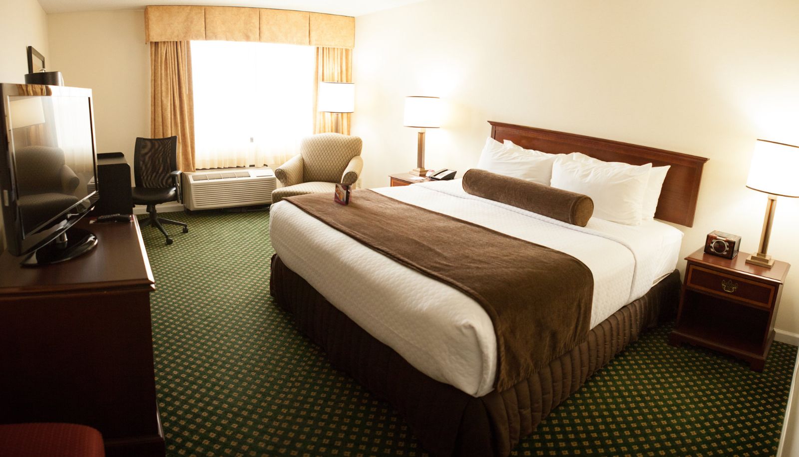 Room - Crowne Plaza HICKORY by IHG