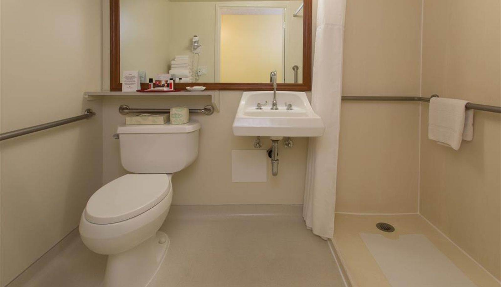 Room - Ramada Plaza by Wyndham Waikiki