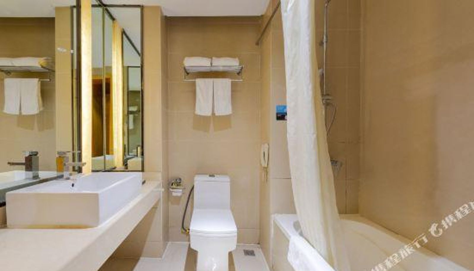 Zimmer - An international chain hotel (Wuhan Yuehu Vanke future Center store)