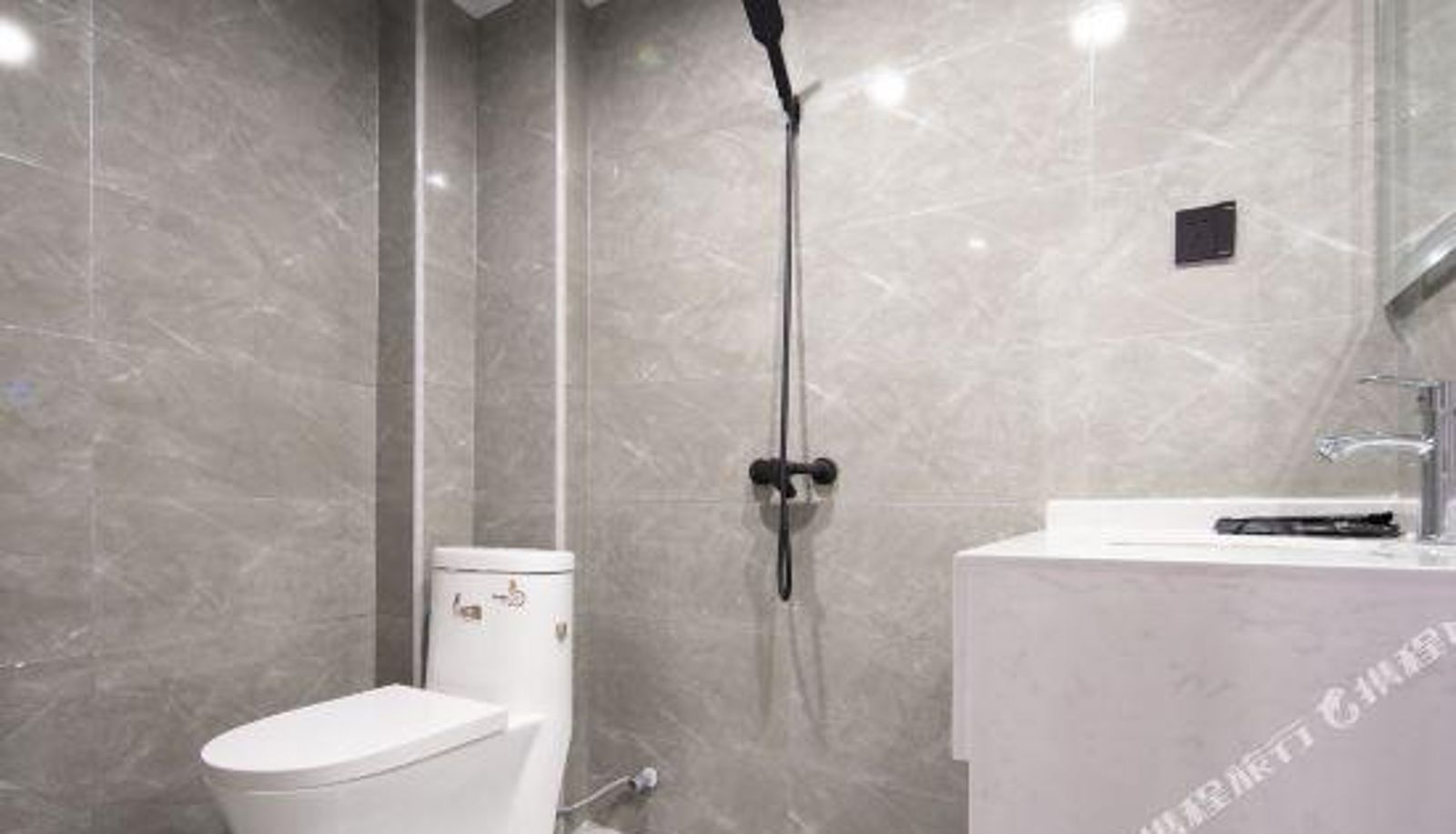 Business room - Yaji Hotel (Wuhan Business College Foxconn Science Park Branch)