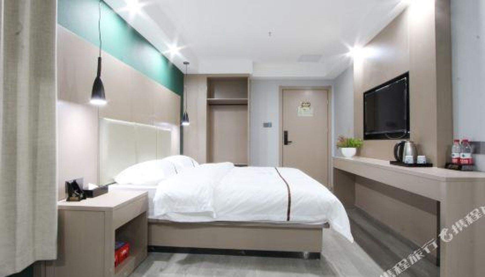 Business room - Wuhan Business College) Portman Hotel (Foxconn Science Park