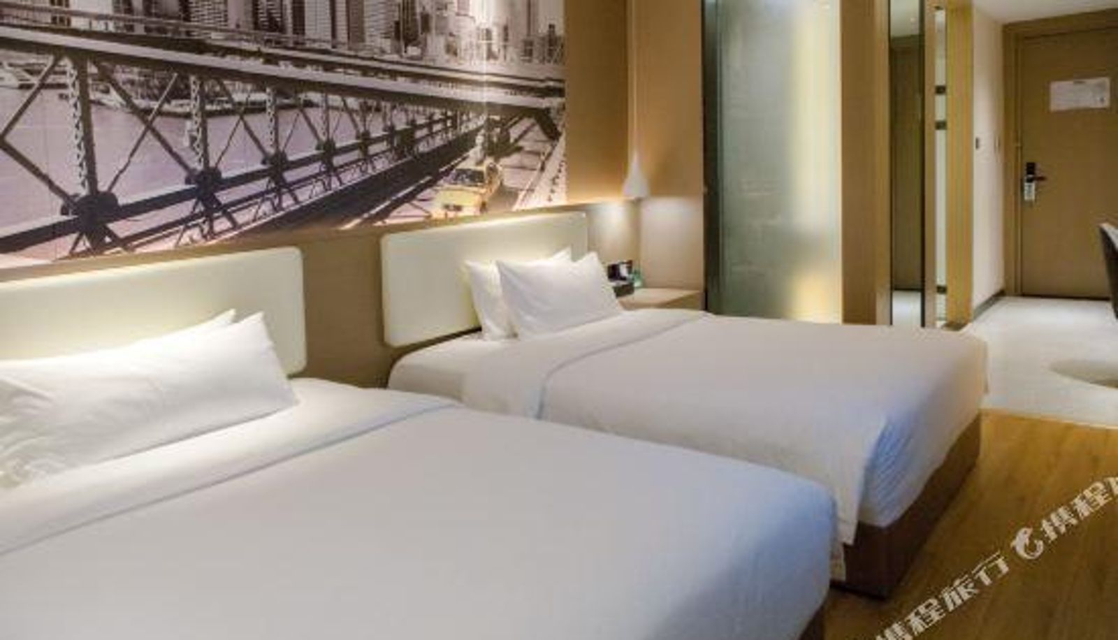 Chambre Business - New Beacon Lang Yi Hotel (Wuhan Huanghelou Music Academy Store)