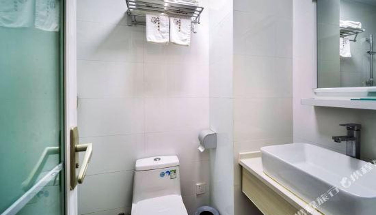Camera - Baixiong Hotel Apartment (Wuhan Happy Valley Renhe Road Subway Station)