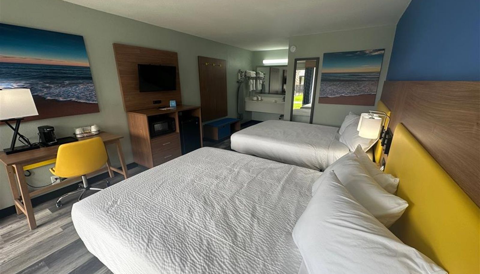 Zimmer - Days Inn & Suites by Wyndham Jennings