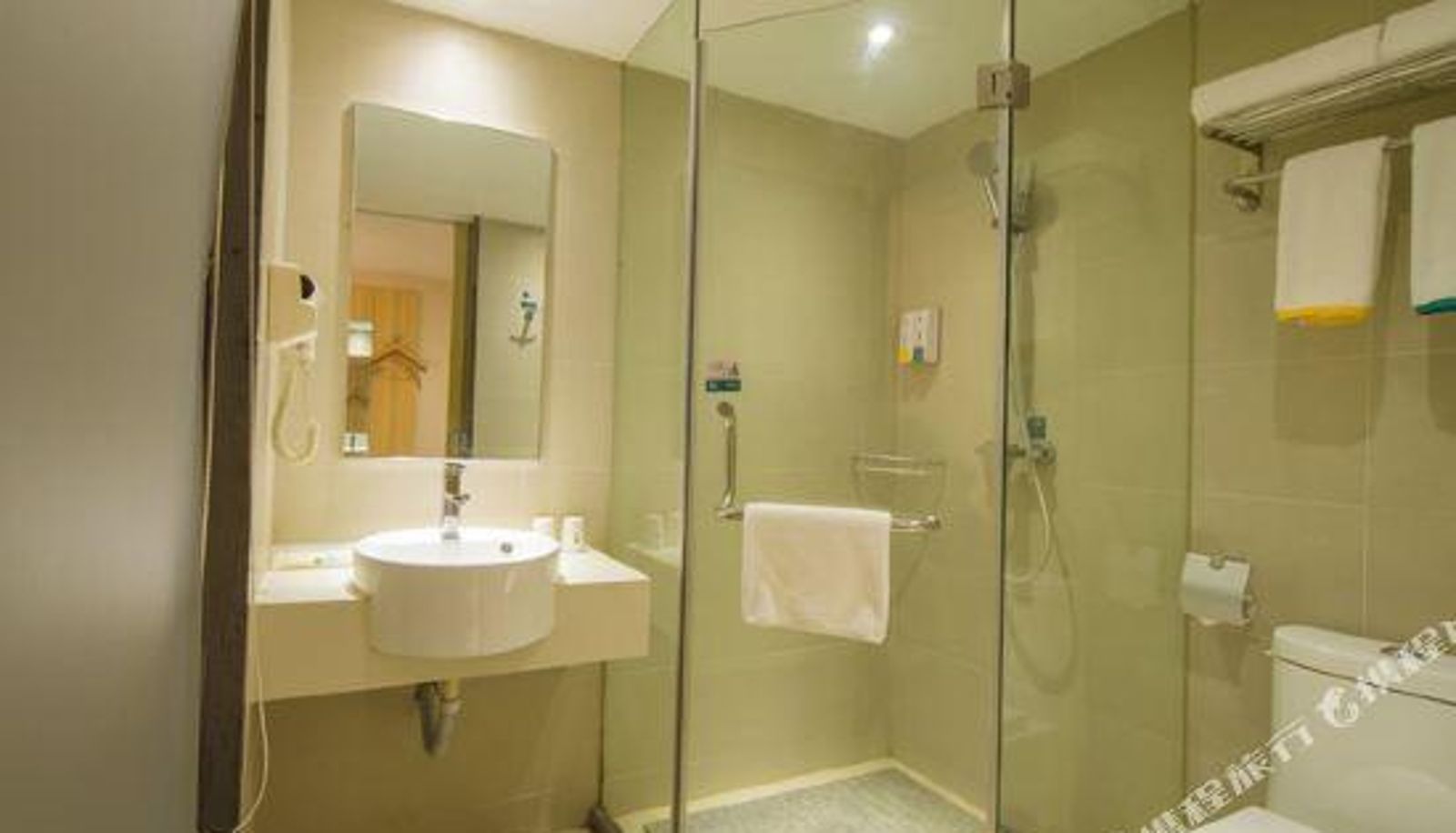 Kamer - City Comfort Inn (Wuhan Jianshe 2nd Road Zhongyuan Square)