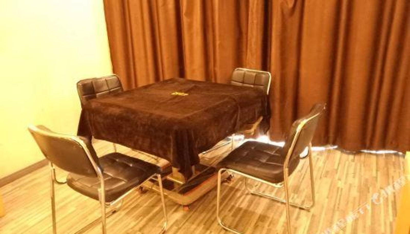 Camera - Orange Friendship Hotel (Wuhan Zhuyeshan Central Business and Trade City Minzhijia Subway Station)