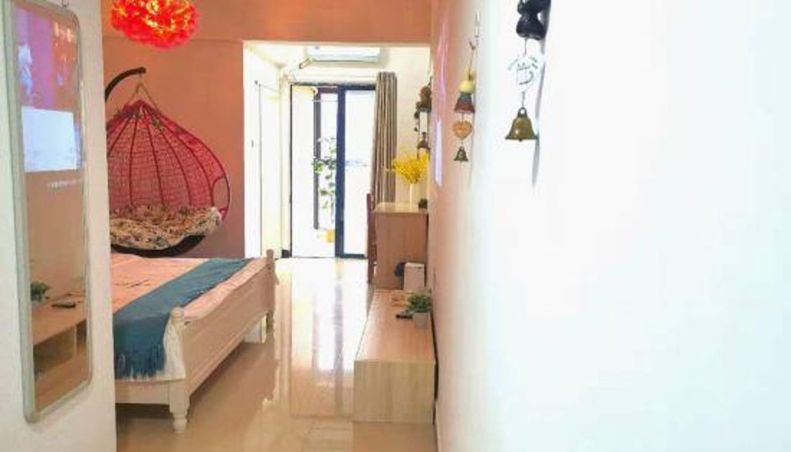 Room with balcony - Qingning Apartment