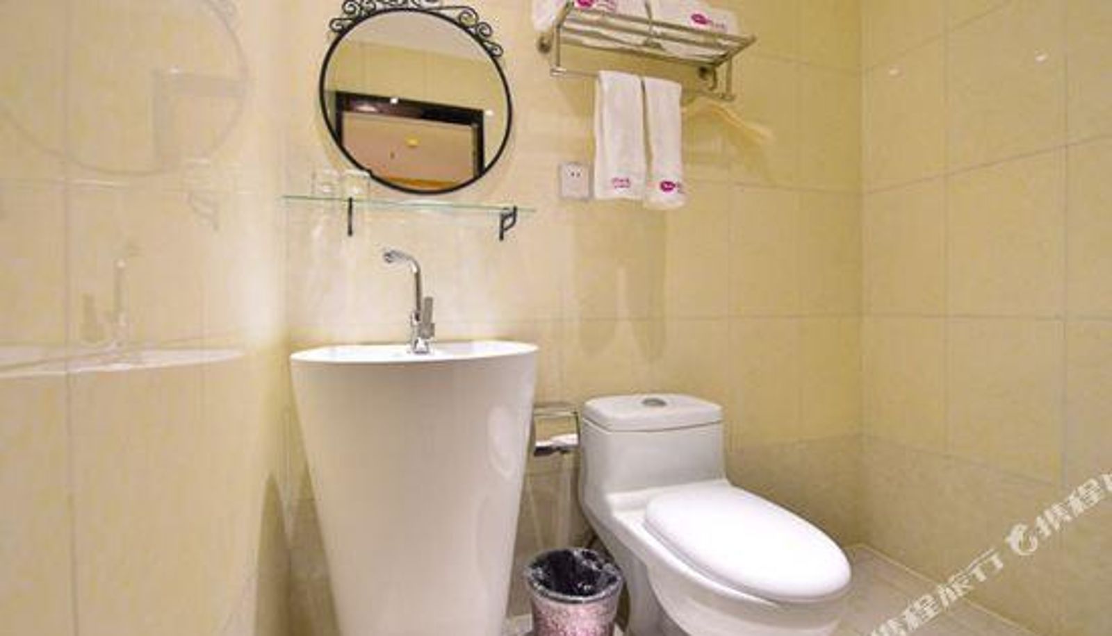 Kamer - Super 7 Chain Hotel Wuhan Liji South Road