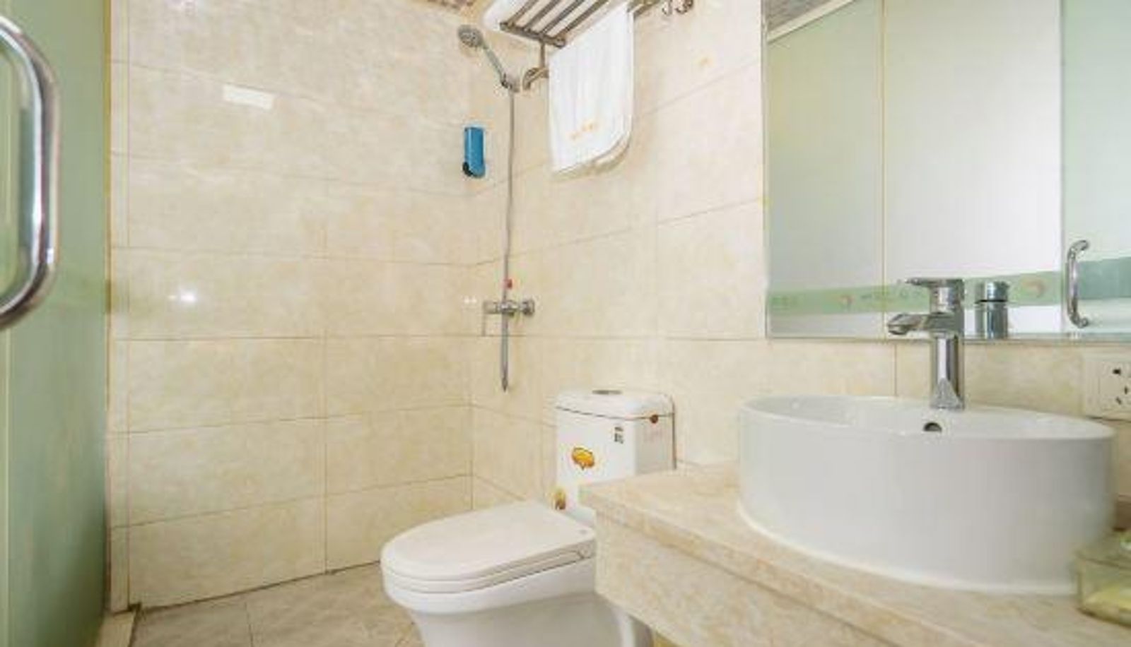 Kamer - Wuhan Qicaihong Business Hotel (Wuchang Institute of Technology Branch)