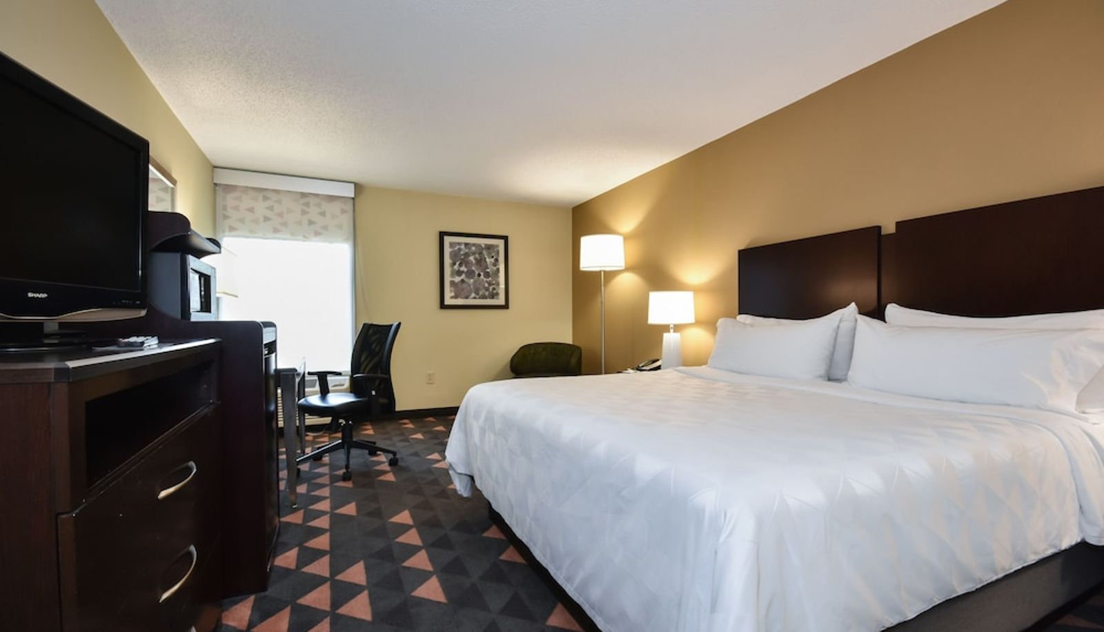 Apartment - Holiday Inn LUMBERTON NORTH - I-95 by IHG