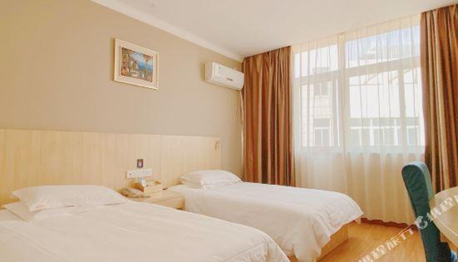 Camera business - Xinruitai Business Hotel