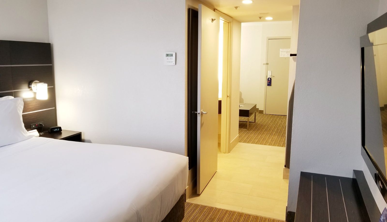 Room - Holiday Inn Express & Suites MIAMI - HIALEAH by IHG