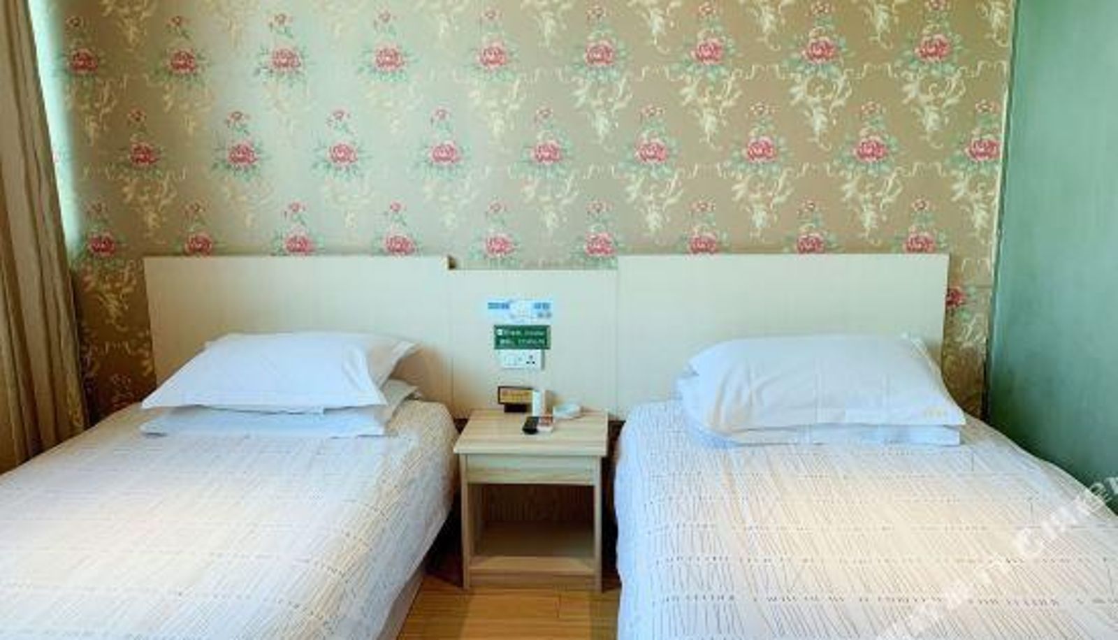 Room - Jijia Business Hotel