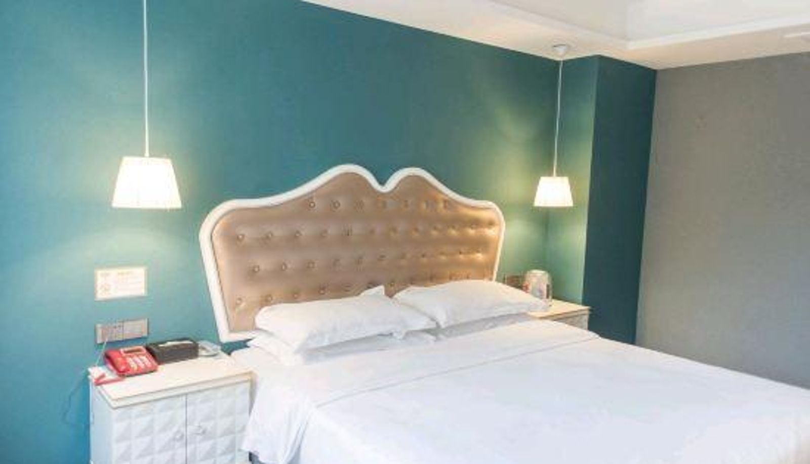 Camera - Modern Holiday Hotel