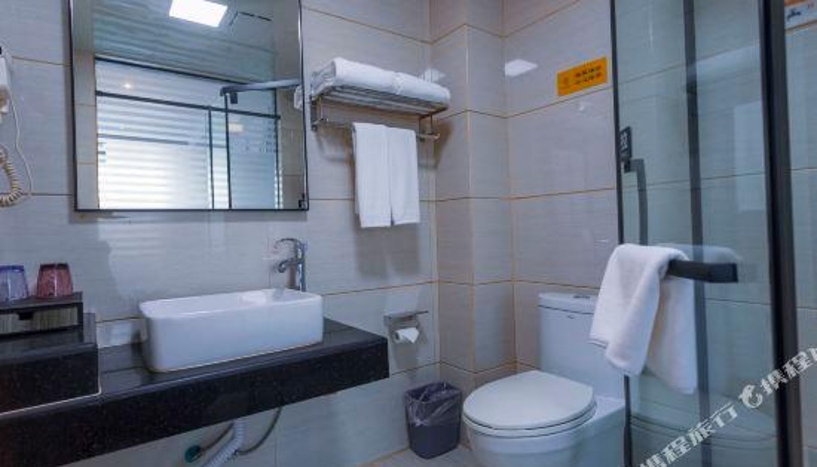 Camera business - BANG HUI HOTEL