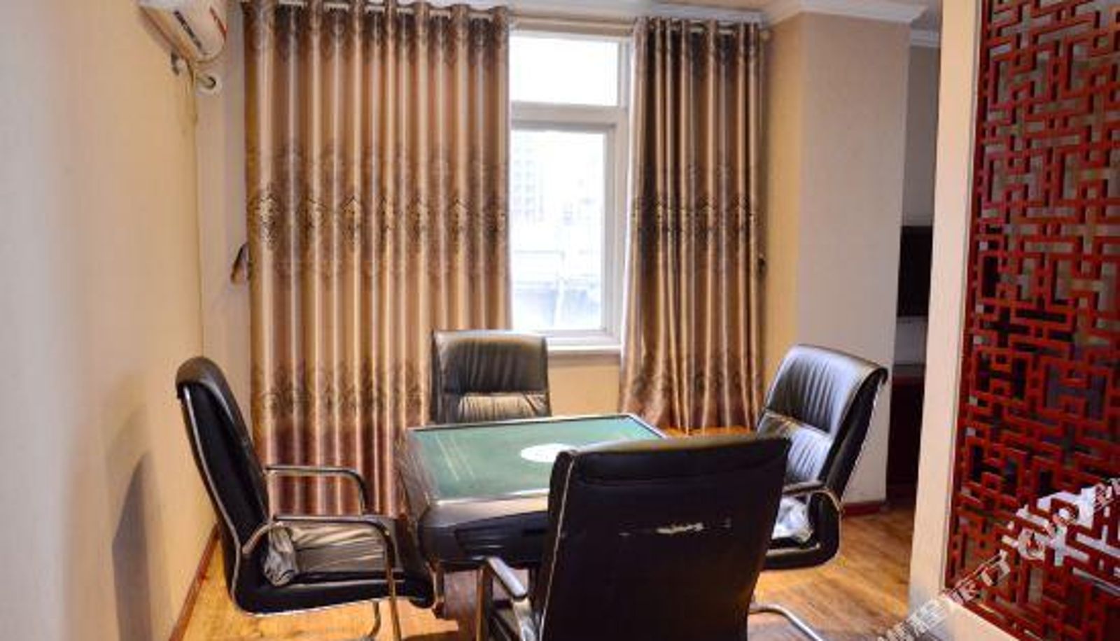 Room - Huafu Business Hotel
