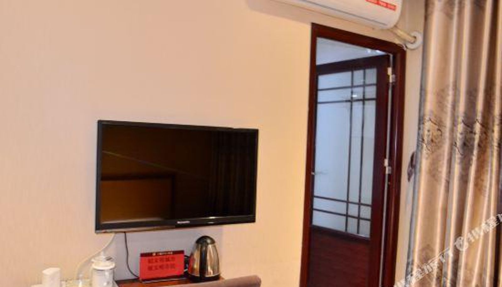 Business room - Huafu Business Hotel