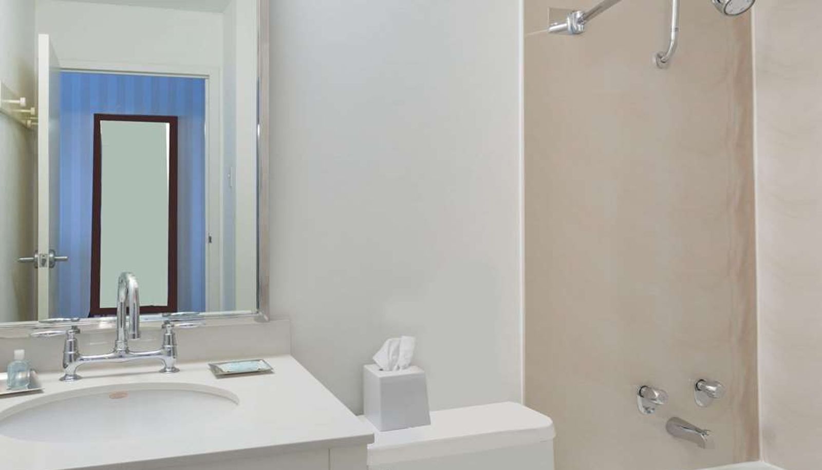 Zimmer - Wyndham Garden Manassas