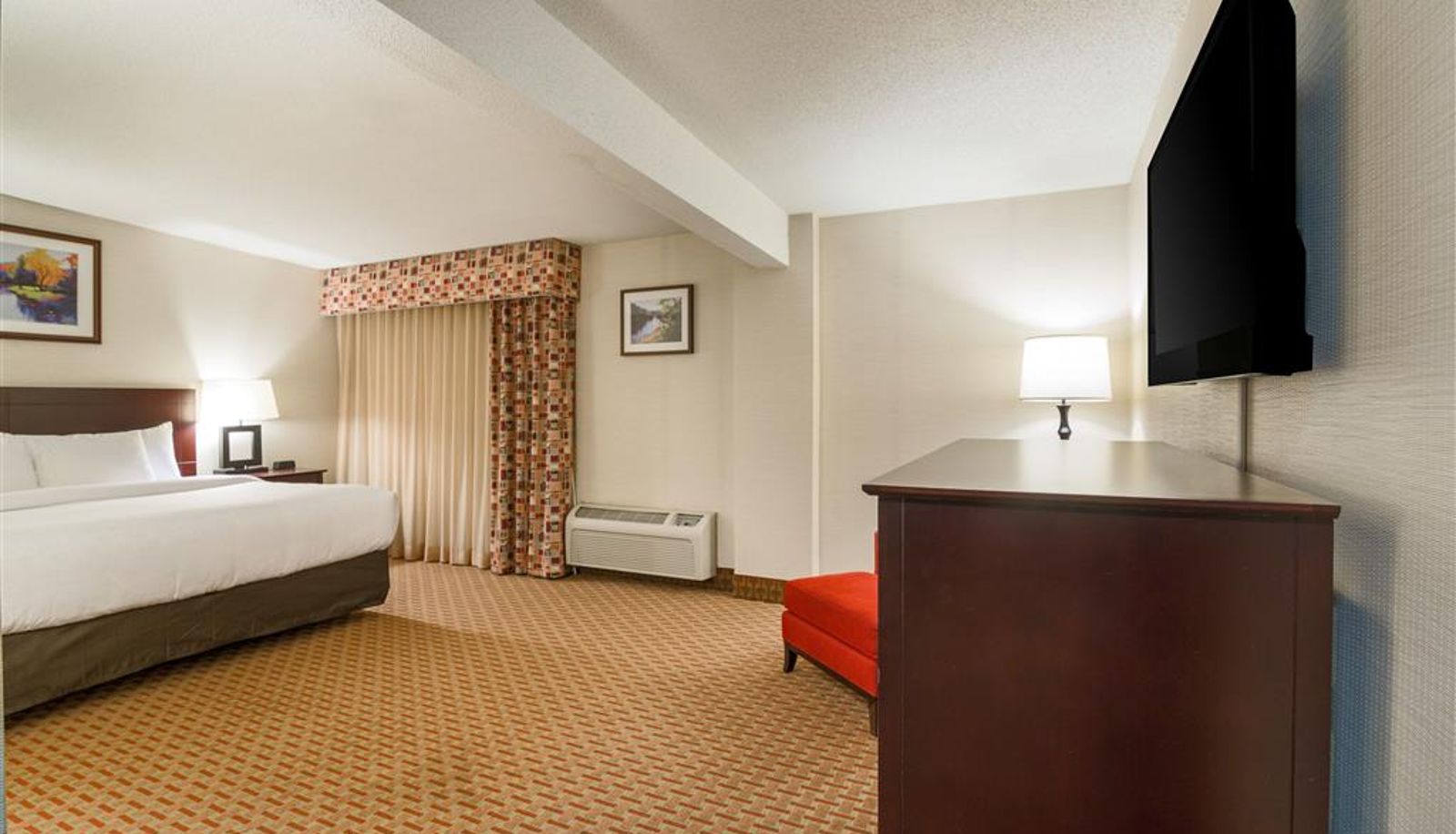 Zimmer - Clarion Hotel Convention Center