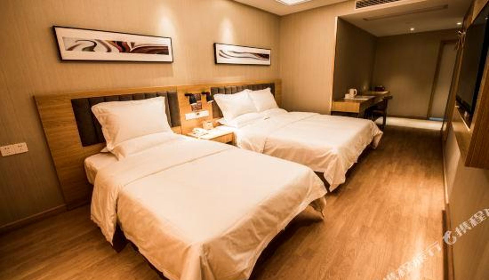 Camera - Tulip Boutique Hotel (Shiyan Eryan)