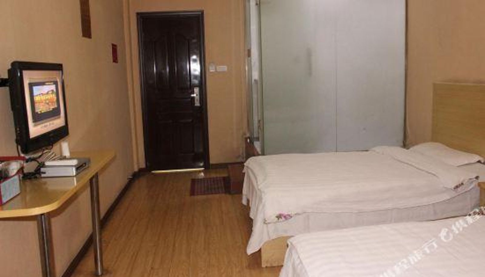 Room - Brilliant Hotel