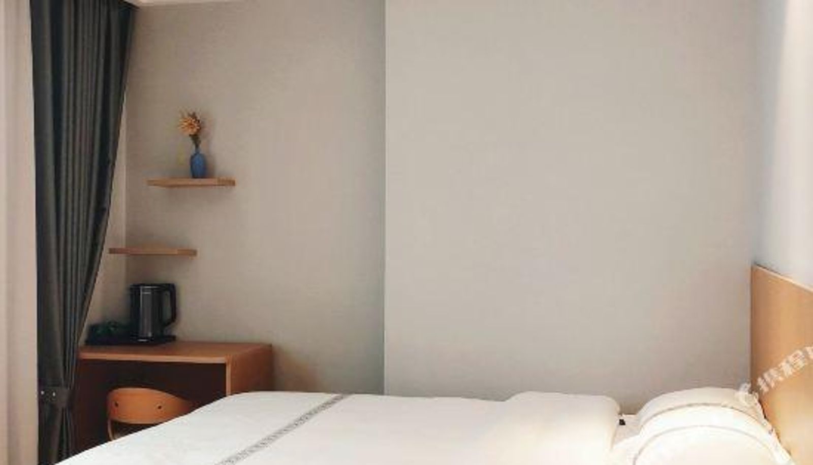 Business room - Gem Hotel