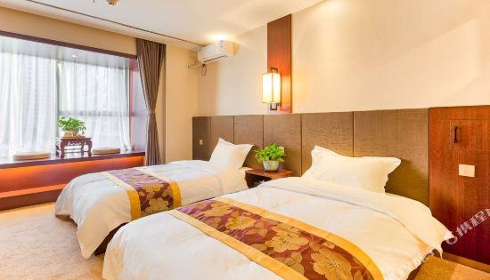 Zimmer - Jingjing Elegant Restaurant Hotel (Shenyang Olympic Sports Wanda Yingpan Street Subway Station)