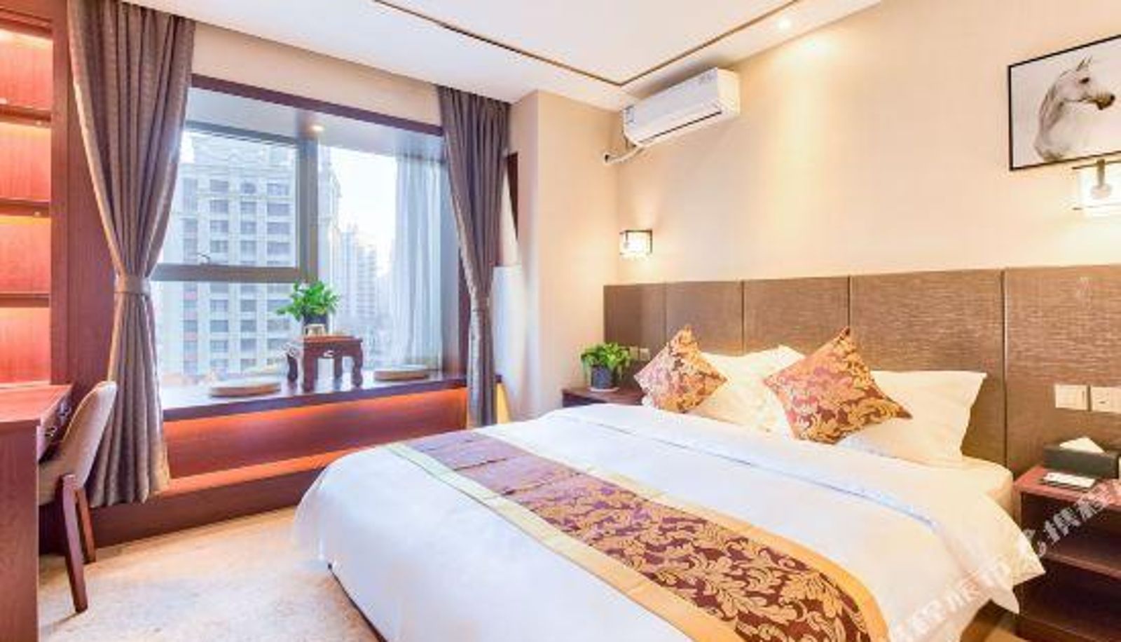 Zimmer - Jingjing Elegant Restaurant Hotel (Shenyang Olympic Sports Wanda Yingpan Street Subway Station)