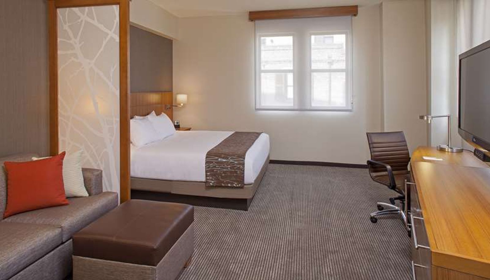 Zimmer - Hyatt Place New Orleans Convention Ctr