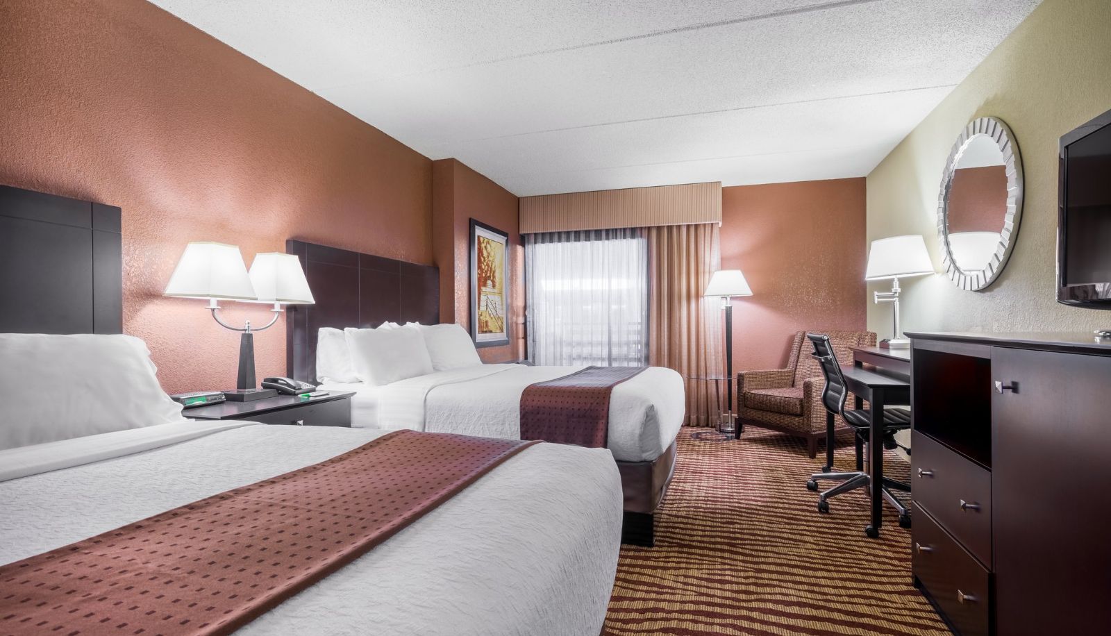 Room - Holiday Inn MANITOWOC by IHG