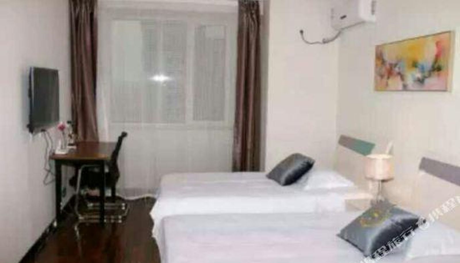 Camera - Fengtu Apartment Hotel