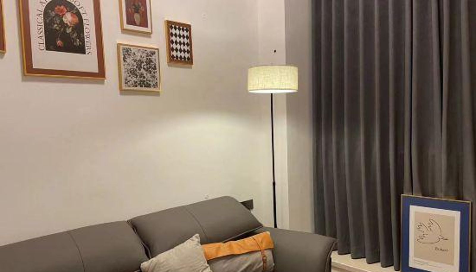 Room with sea view - Belle Seaview Loft Jumbo Projection Apartment