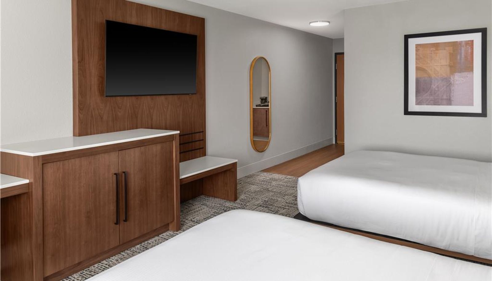 Room - DoubleTree by Hilton Owatonna