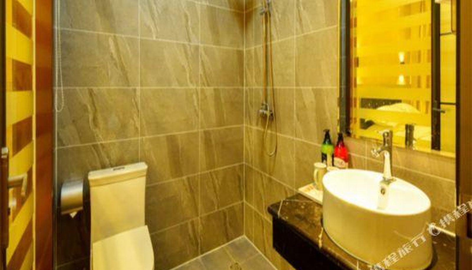 Room - The best Apartment
