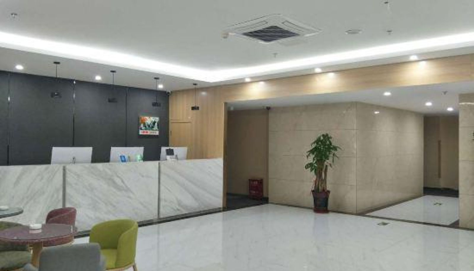 Vue intérieure - U PLUS HOTEL (Shijiazhuang new hundred square subway station store)
