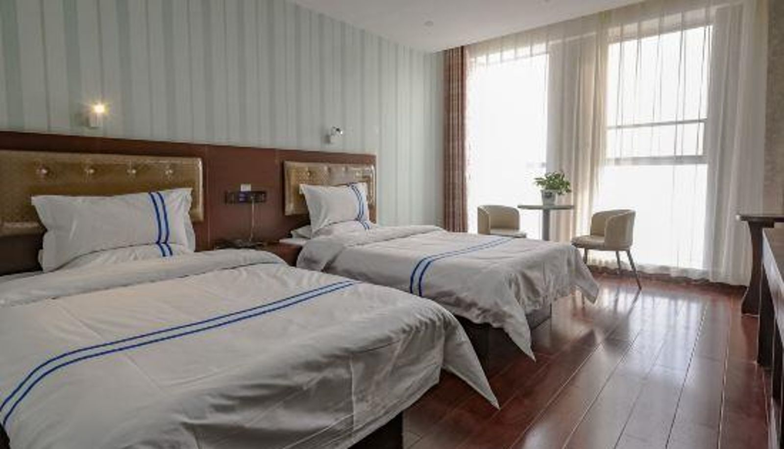 Zimmer - Zhongji Business Hotel