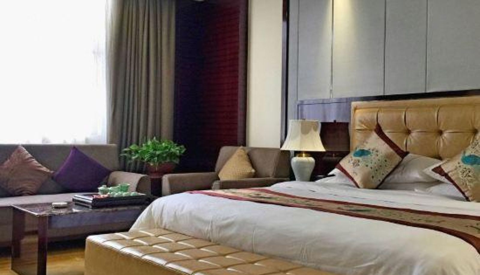 Camera business - city hotel