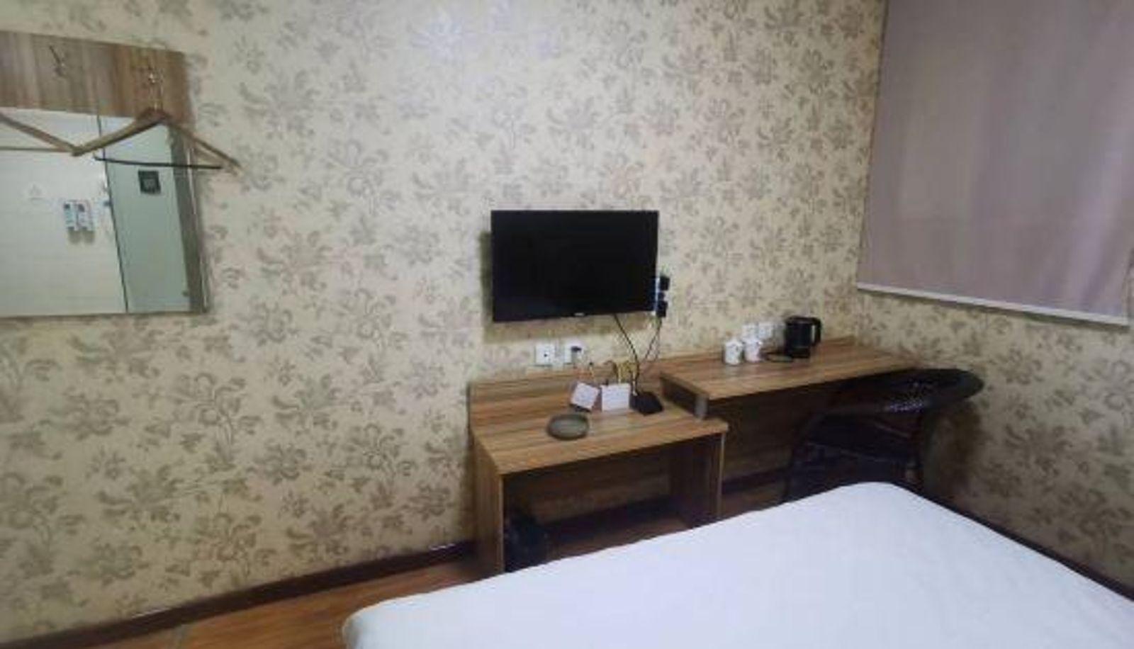 Zimmer - National Season Hotel (Shijiazhuang Railway Station West Plaza)