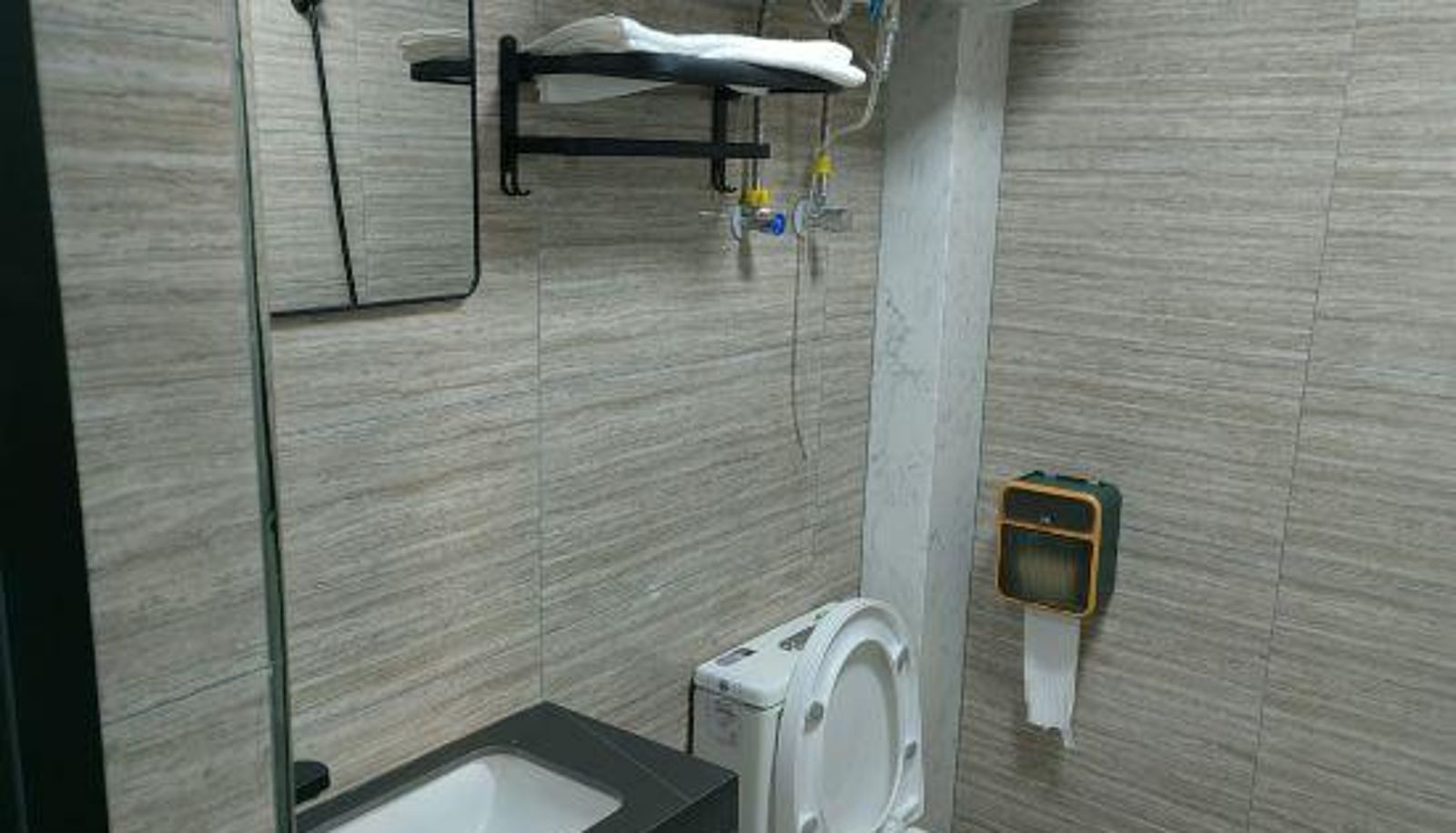 Family room - Xinhe Hotel